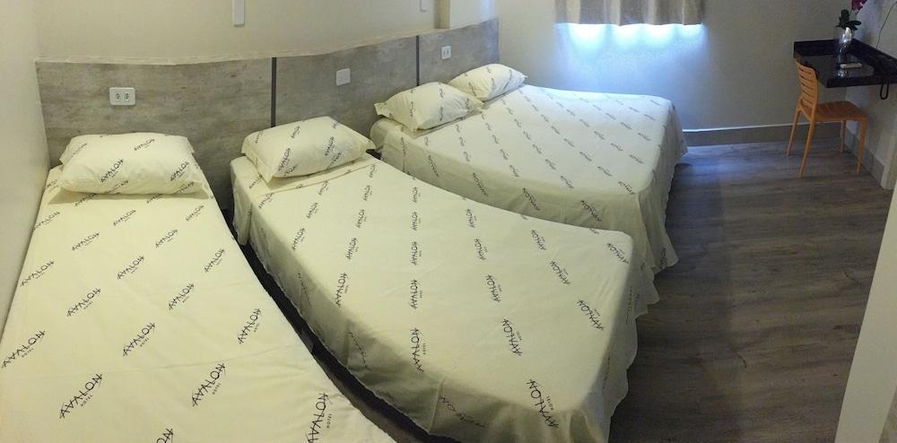 Hotel Avalon Maringa Economico Kültér fotó