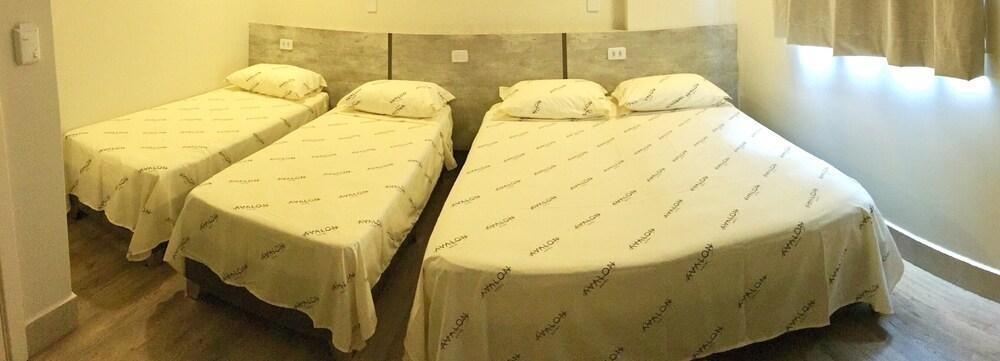 Hotel Avalon Maringa Economico Kültér fotó