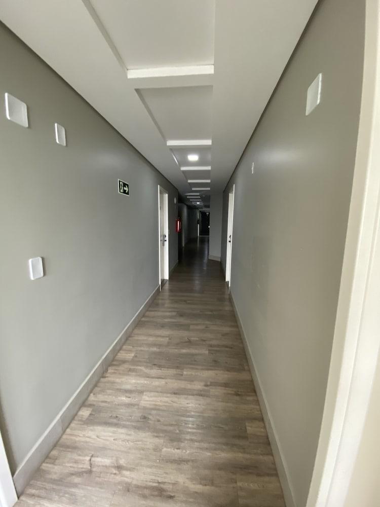 Hotel Avalon Maringa Economico Kültér fotó