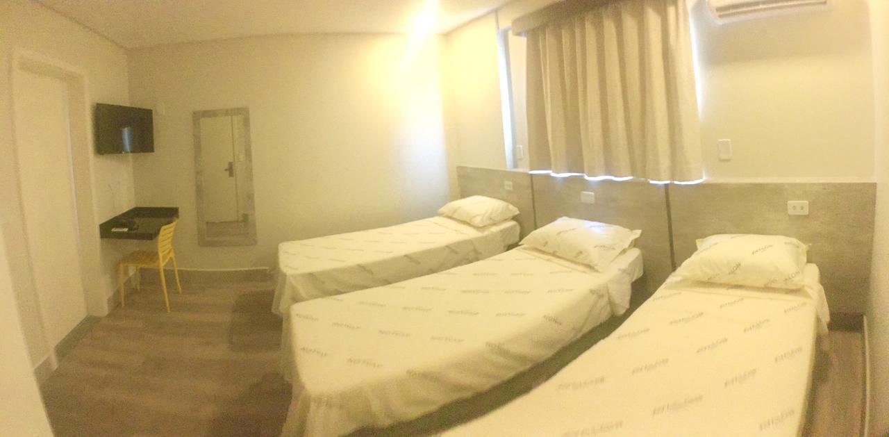Hotel Avalon Maringa Economico Kültér fotó